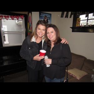 Meet your Posher, Abby